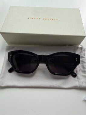 Status Anxiety Luna Sunglasses, Black